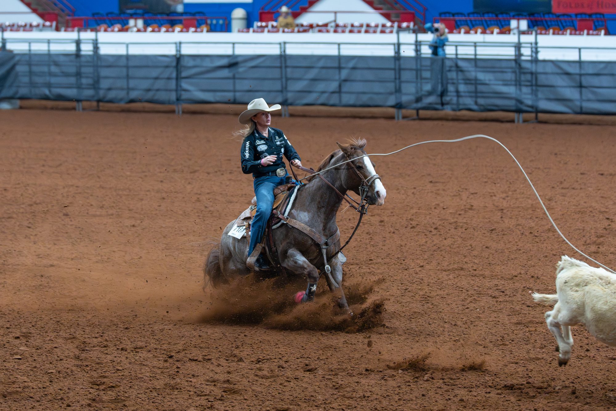 Sheza Gucciful — breakaway rope horse mare by The Animal — with WPRA World Champion Hope Thompson